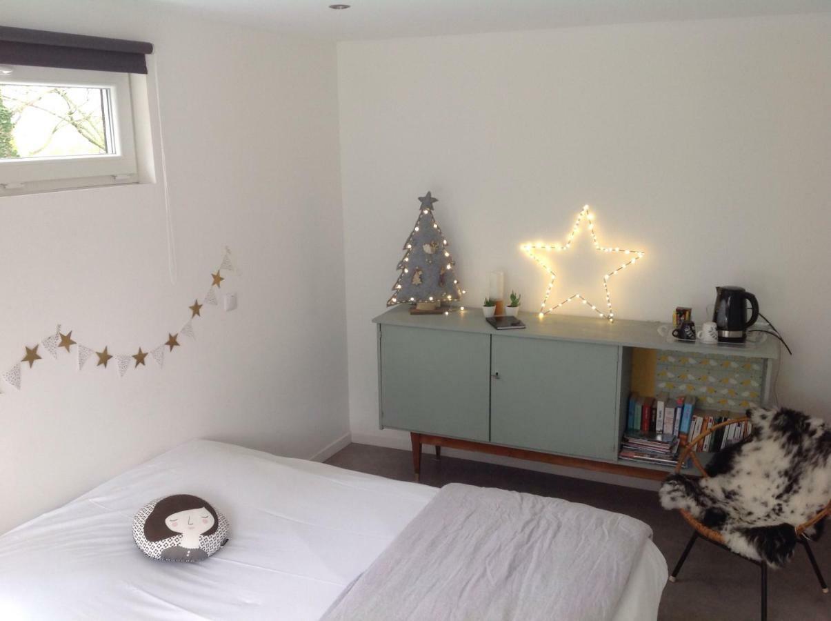 Holiday home Jardin Au Bord De *